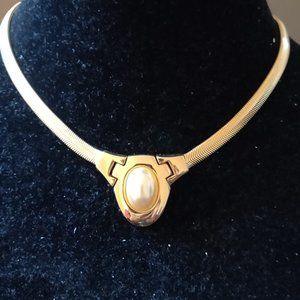 Faux Pearl Choker